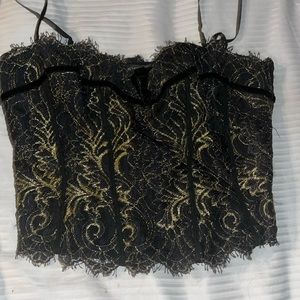 Very rare Bebe top, zip’s on the sides.